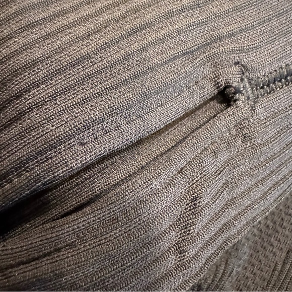 Lululemon Rest Less Hoodie Pullover Long Sleeve Sz 6 Black Textured Swiftly NWOT - Picture 5 of 14